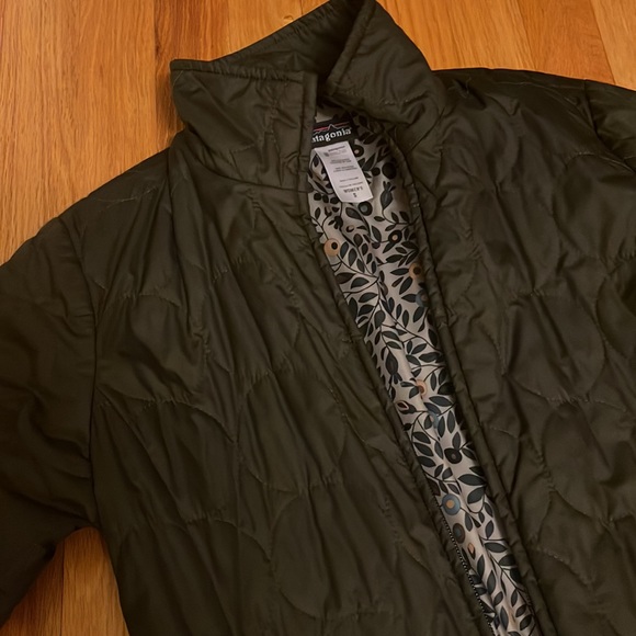 Patagonia Women’s Jacket - Picture 4 of 12